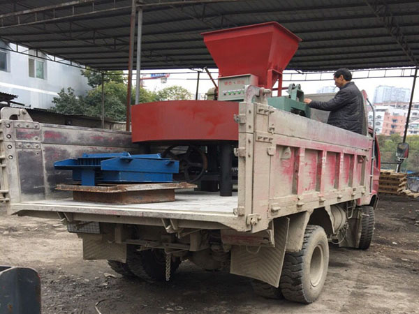 河南磚機用戶開車自提設(shè)備